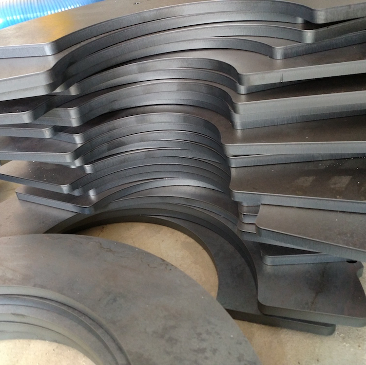 Yuqori aniqlikdagi tolali lazerli chiqib ketish mashinasi