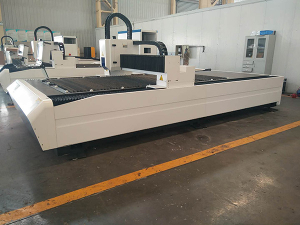 1000W 2000W 3000W 4000W 6Kw metall lavha uchun elyaf lazer chiqib ketish mashinasi