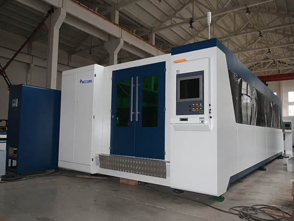 2500w To'liq Yopiq Pattern Stol tolasi Lazerani Qaplama Kalkulyator